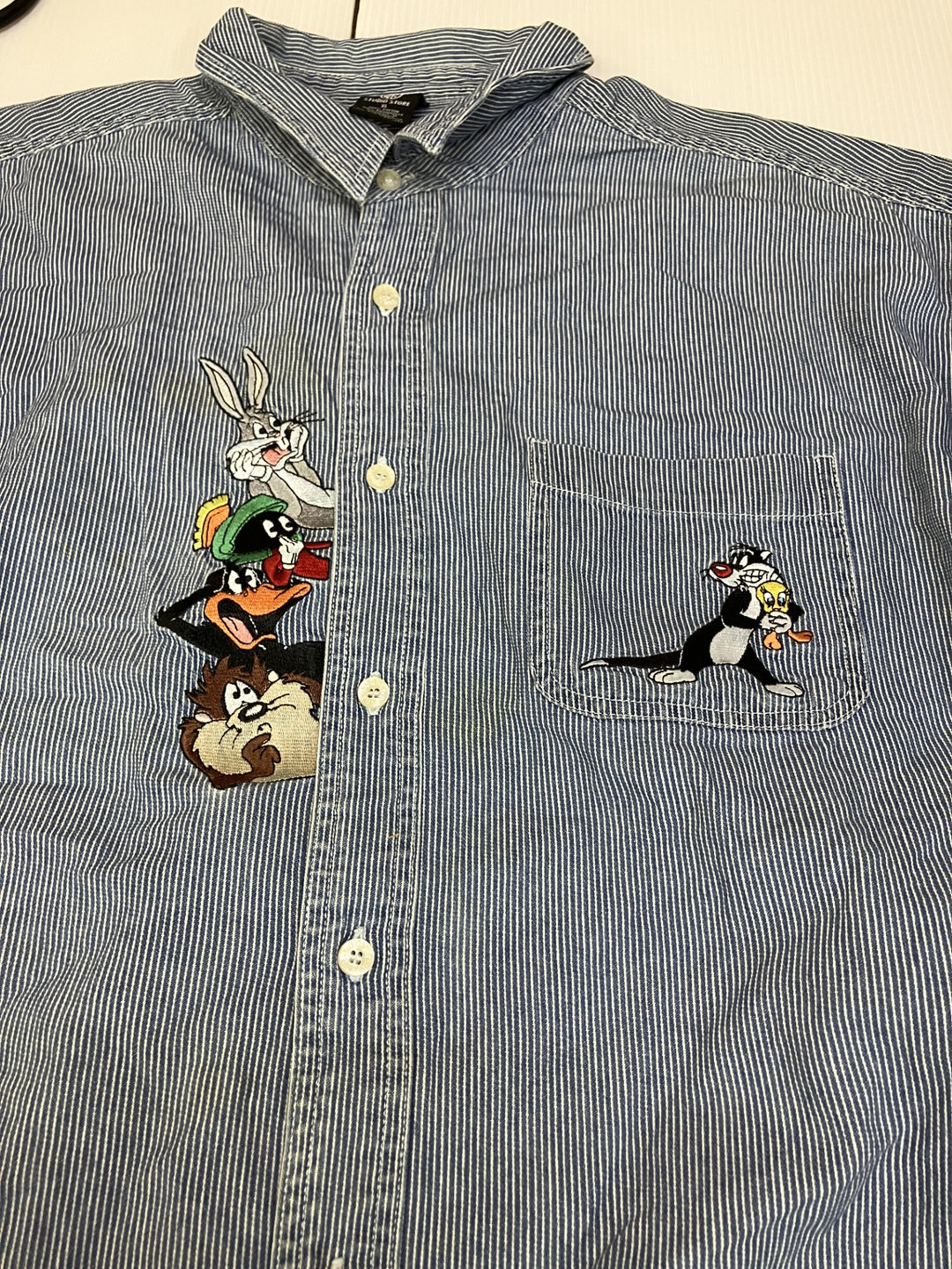【激安古着】 WARNER  BROS STUDIO STORE　長袖シャツ　トップス