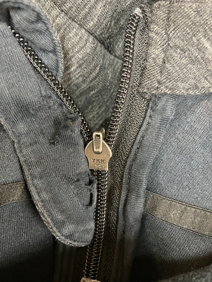 【激安古着】 puma　ジップアップパーカー　アウター