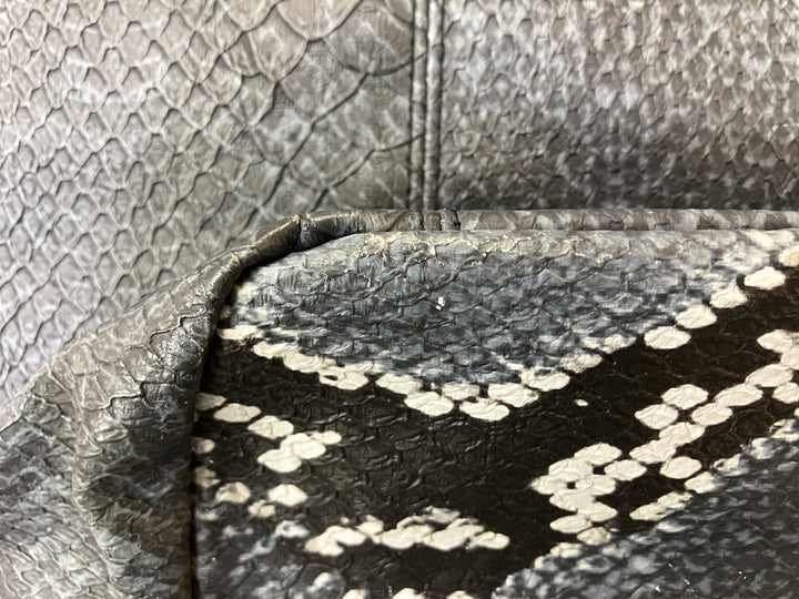 【小物/雑貨】 adidas　その他 カバン　バッグ