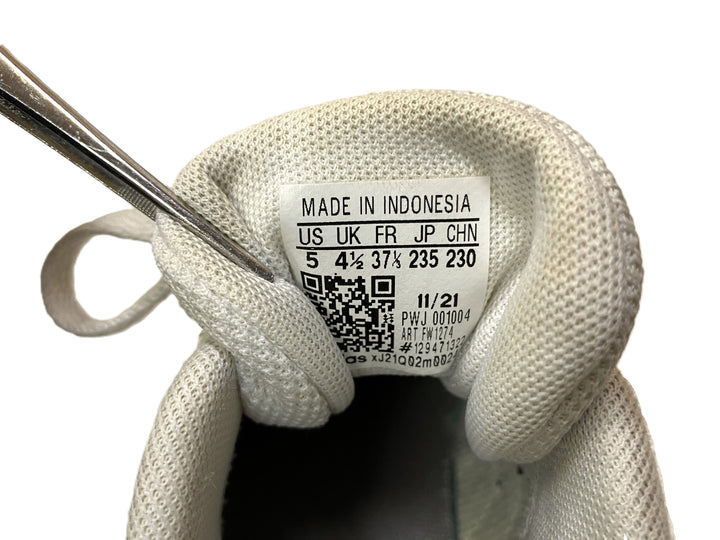 【小物/雑貨】 adidas　スニーカー　シューズ