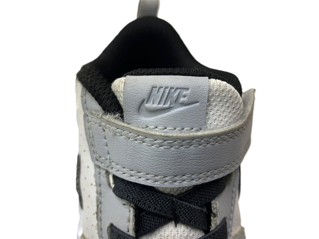 【小物/雑貨】 NIKE　スニーカー　シューズ