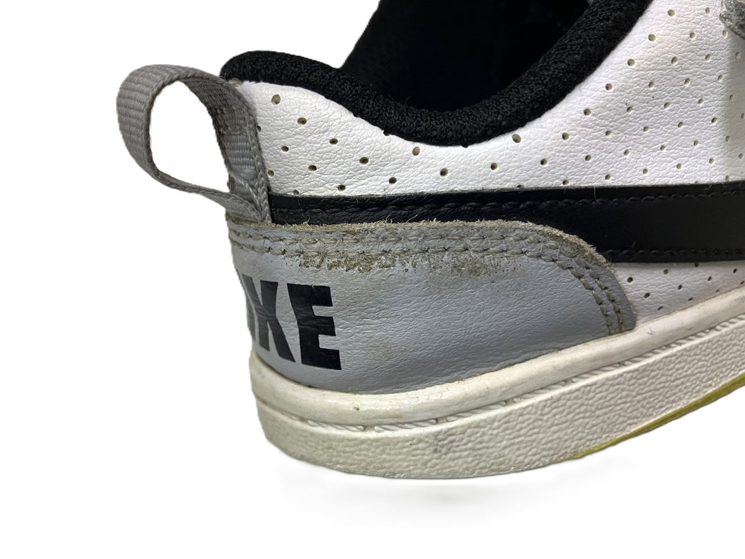 【小物/雑貨】 NIKE　スニーカー　シューズ