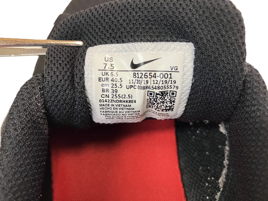【小物/雑貨】 NIKE　スニーカー　シューズ