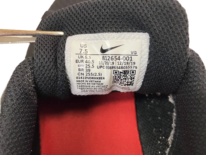 【小物/雑貨】 NIKE　スニーカー　シューズ