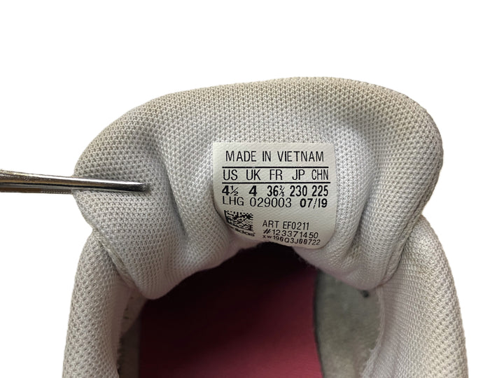 【小物/雑貨】 adidas　スニーカー　シューズ