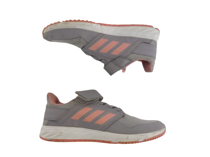 【小物/雑貨】 adidas　スニーカー　シューズ