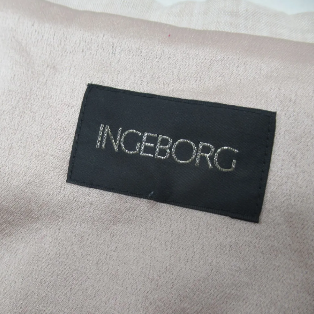 INGEBORG インゲボルグ　ノースリーブ　トップス