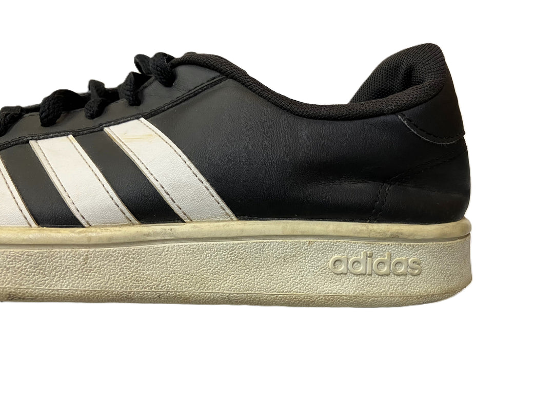 【小物/雑貨】 adidas　スニーカー　シューズ