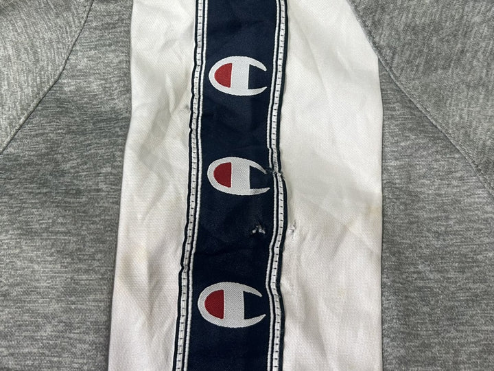 【激安古着】　Champion　ジップアップパーカー　アウター