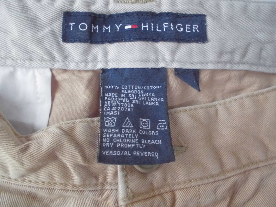 TOMMY HILFIGER　ショート/ハーフパンツ　パンツ