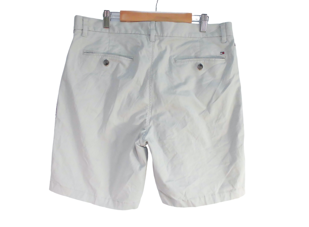 TOMMY HILFIGER　ショート/ハーフパンツ　パンツ