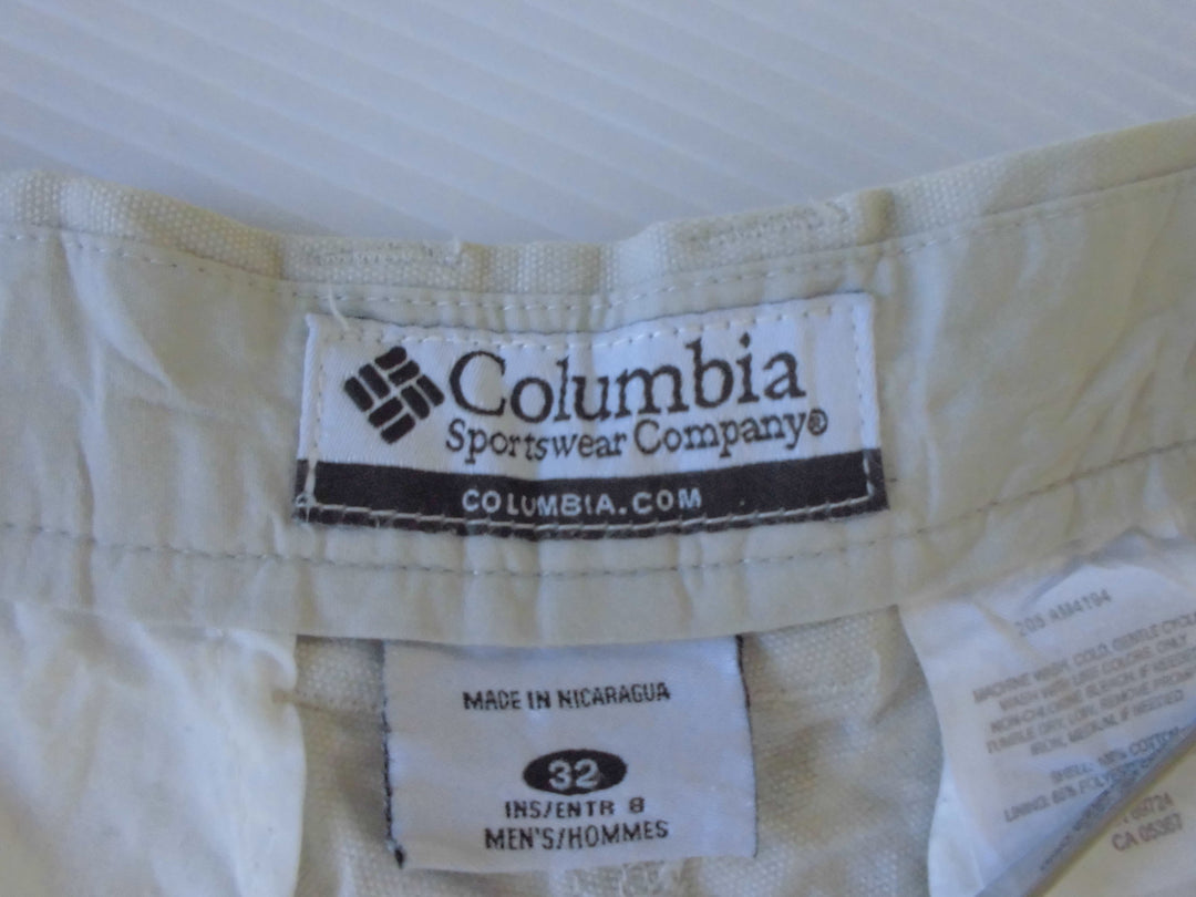 Columbia　ショート/ハーフパンツ　パンツ