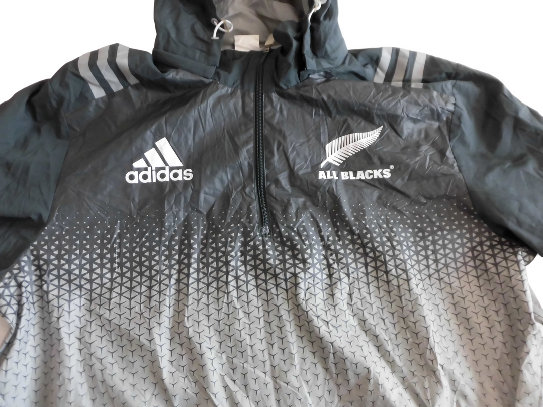 【激安古着】 adidas　ナイロンジャケット　アウター