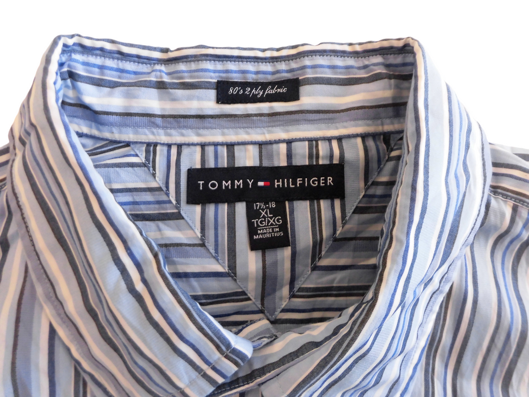 【激安古着】 TOMMY HIFIGER　長袖Tシャツ　トップス