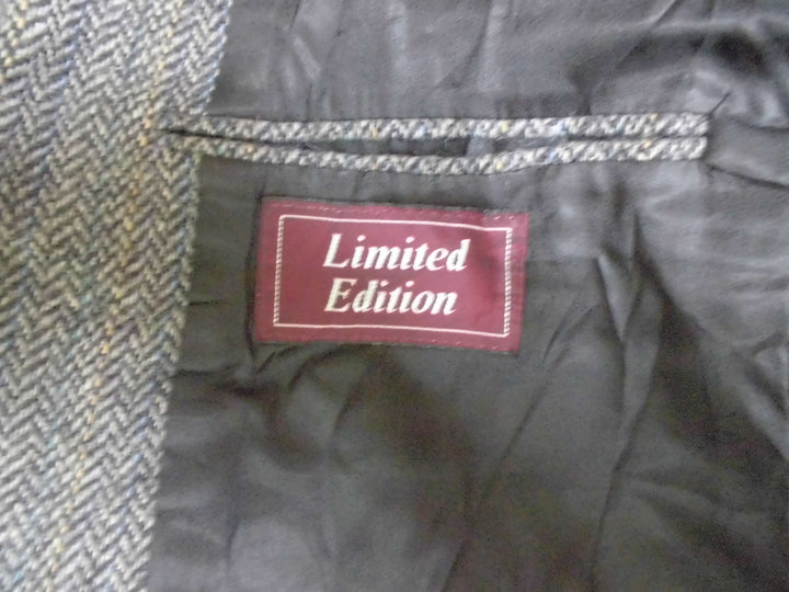 【激安古着】　Limited Edition　テーラードジャケット　アウター