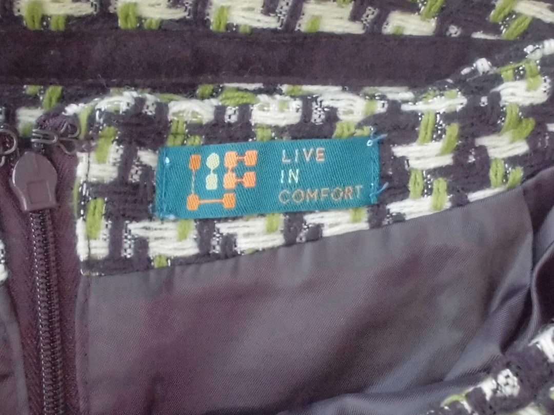 【激安古着】　LIVE IN COMFORT　ミディアム丈　スカート