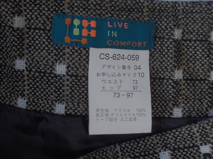 【激安古着】　LIVE IN COMFORT　ミディアム丈　スカート
