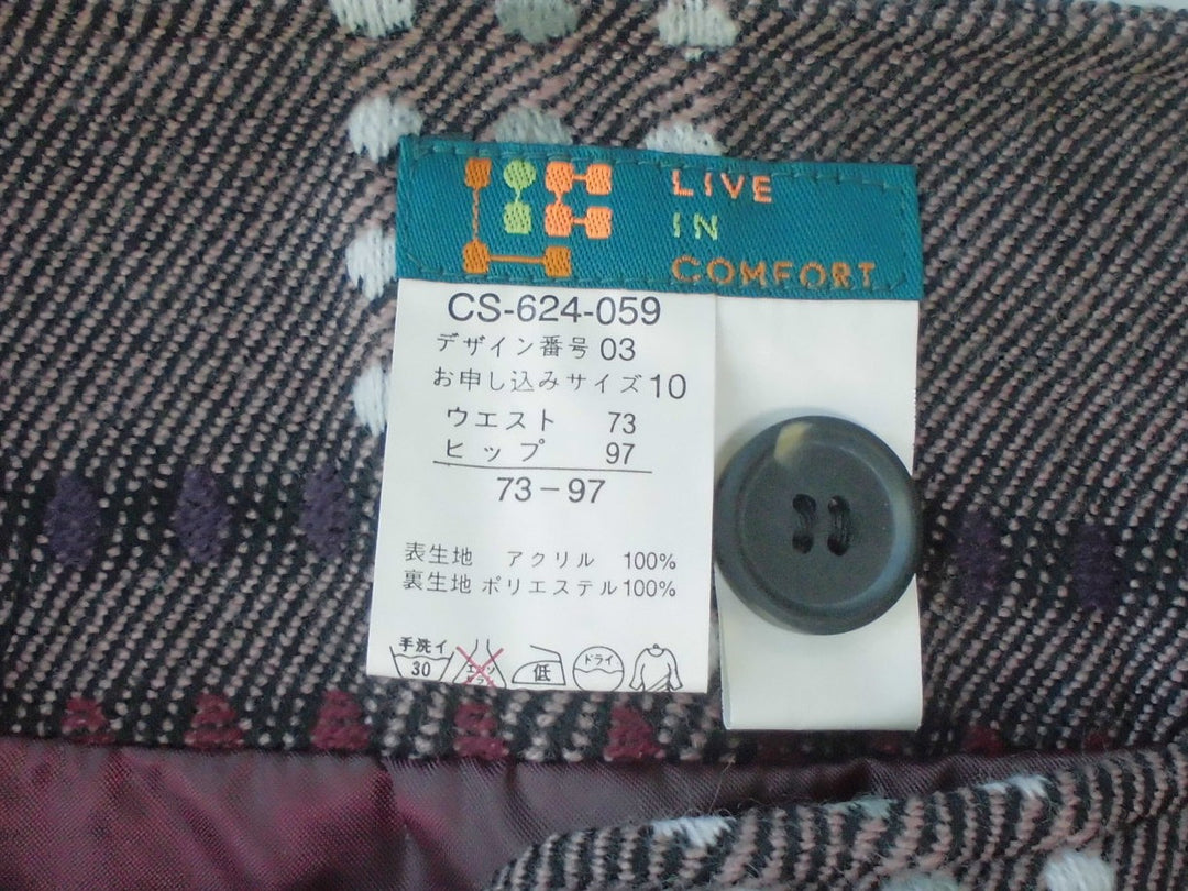 【激安古着】　LIVE IN COMFORT　ミディアム丈　スカート