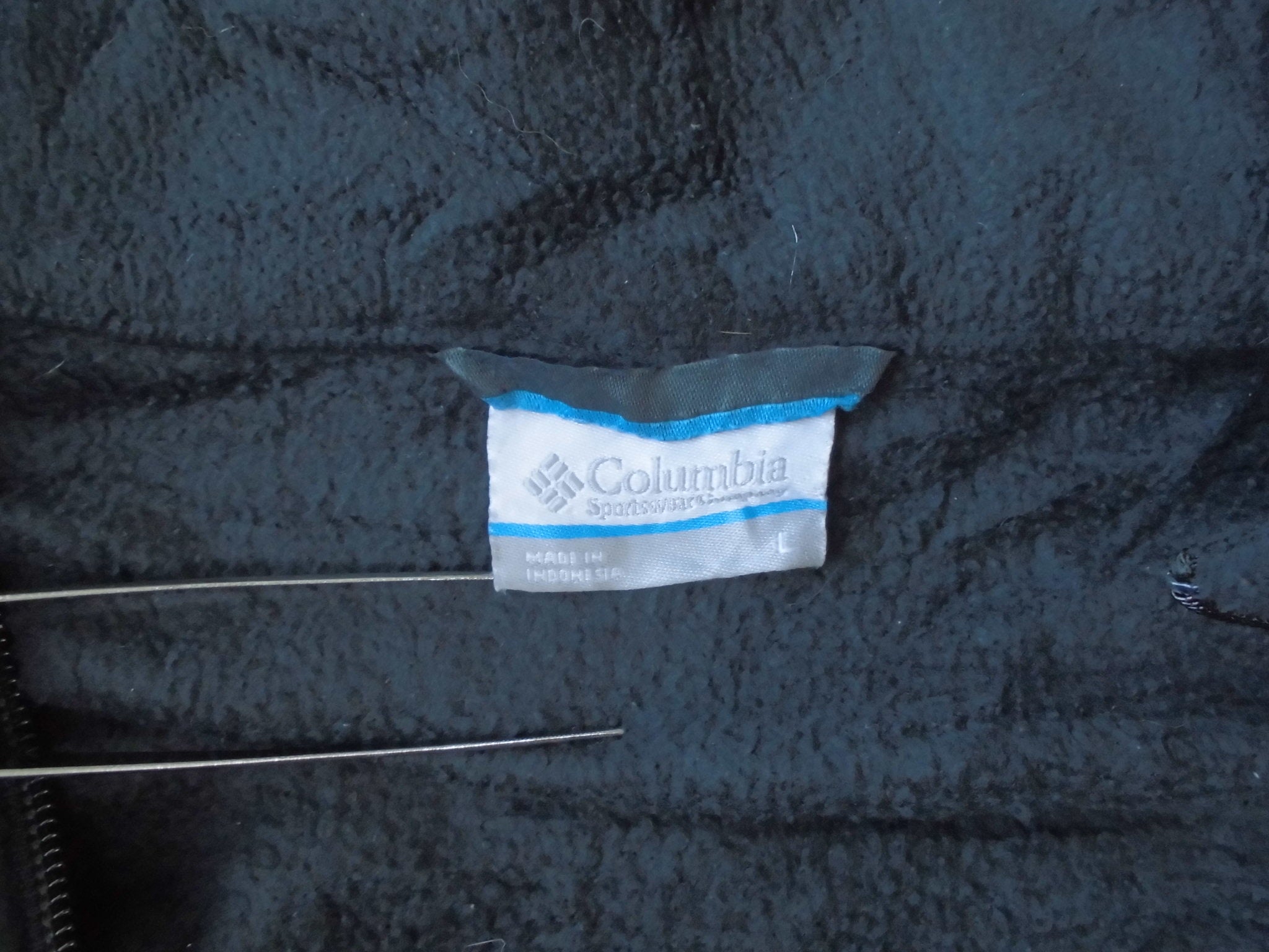 【ヴィンテージ】Columbia フリースベスト3XL インドネシア製　ネイビー Columbia コロンビア フリースベスト メンズM相当 古着 ベージュ