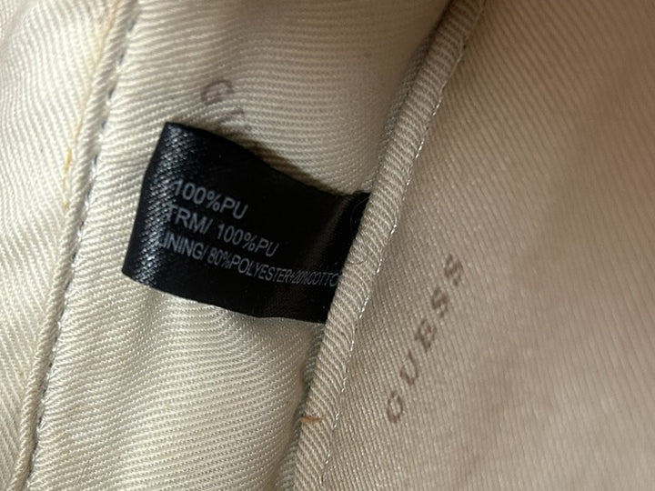 【小物/雑貨】 GUESS　ショルダーバッグ　バッグ