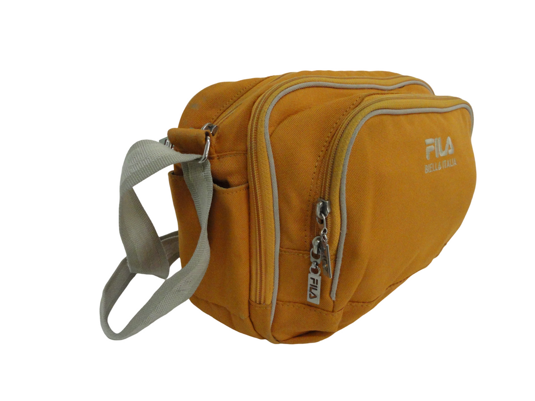 【小物/雑貨】 FILA、フィラ　ショルダーバッグ　バッグ