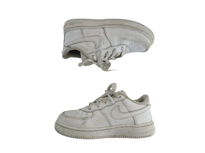 【小物/雑貨】 NIKE、ナイキ　スニーカー　シューズ