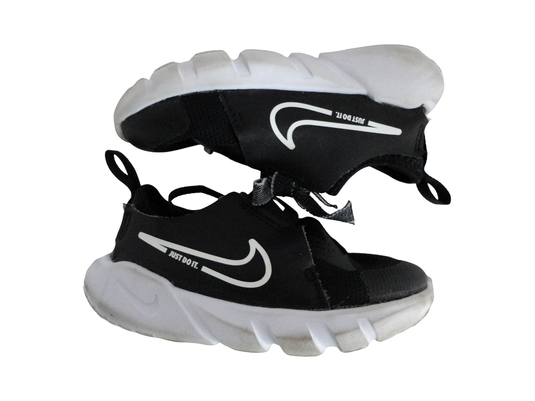 【小物/雑貨】 NIKE　ナイキ　スリッポン　シューズ