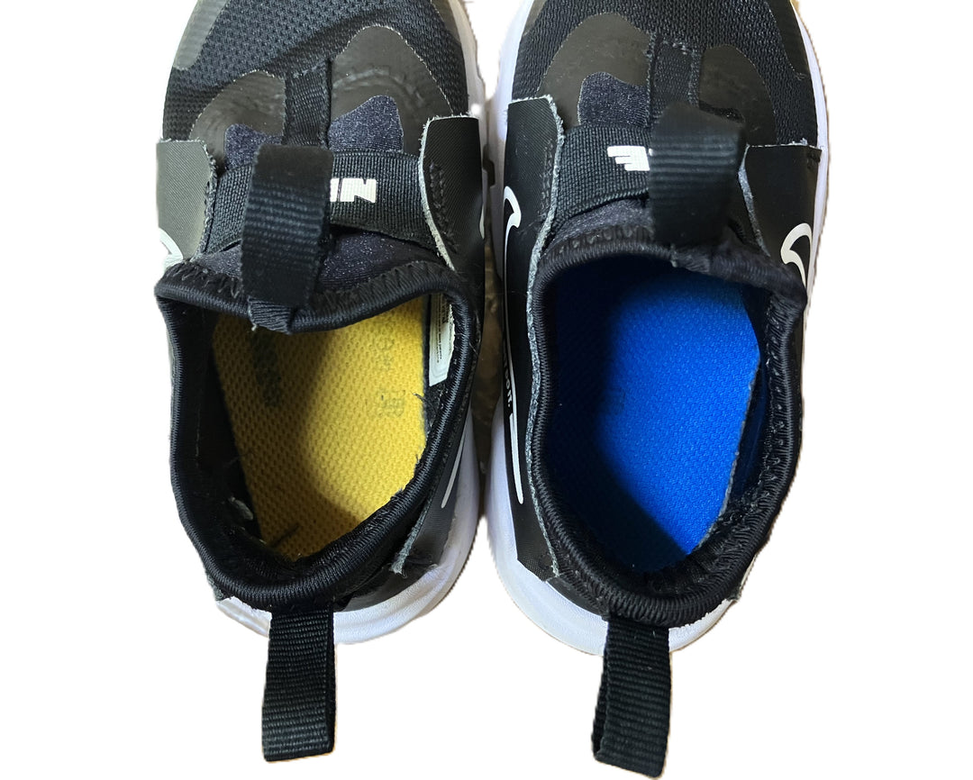 【小物/雑貨】 NIKE　ナイキ　スリッポン　シューズ