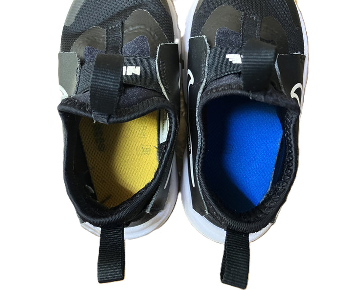 【小物/雑貨】 NIKE　ナイキ　スリッポン　シューズ