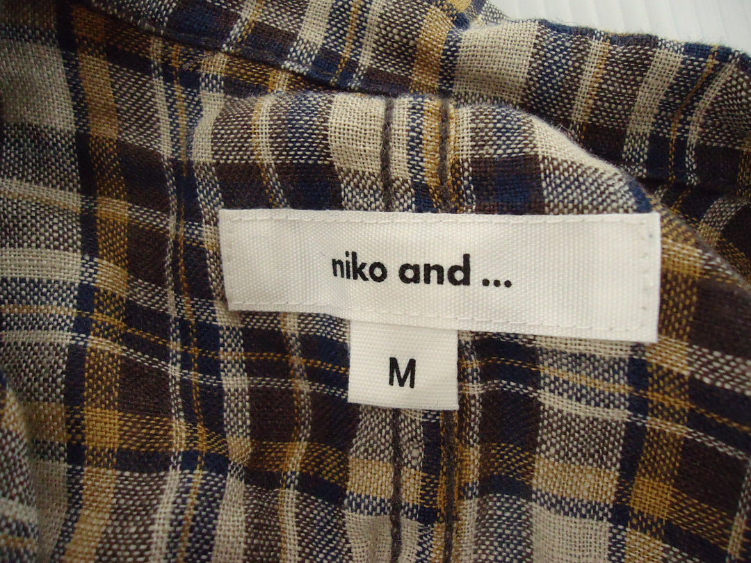 【激安古着】 nico and…　半袖シャツ　トップス