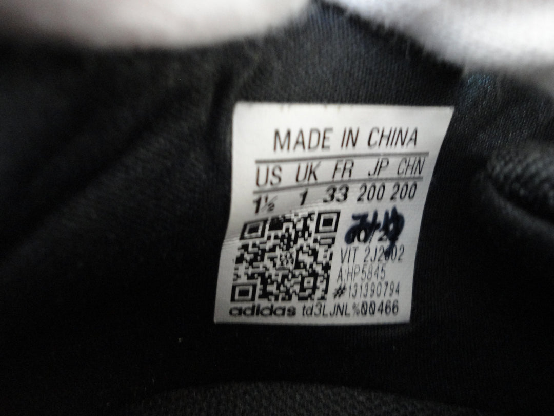 【小物/雑貨】 END PLASTIC WASTE、adidas、アディダス　スニーカー　シューズ