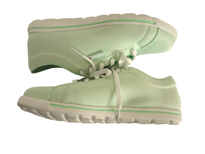 【小物/雑貨】 Reebok、リーボック　スニーカー　シューズ