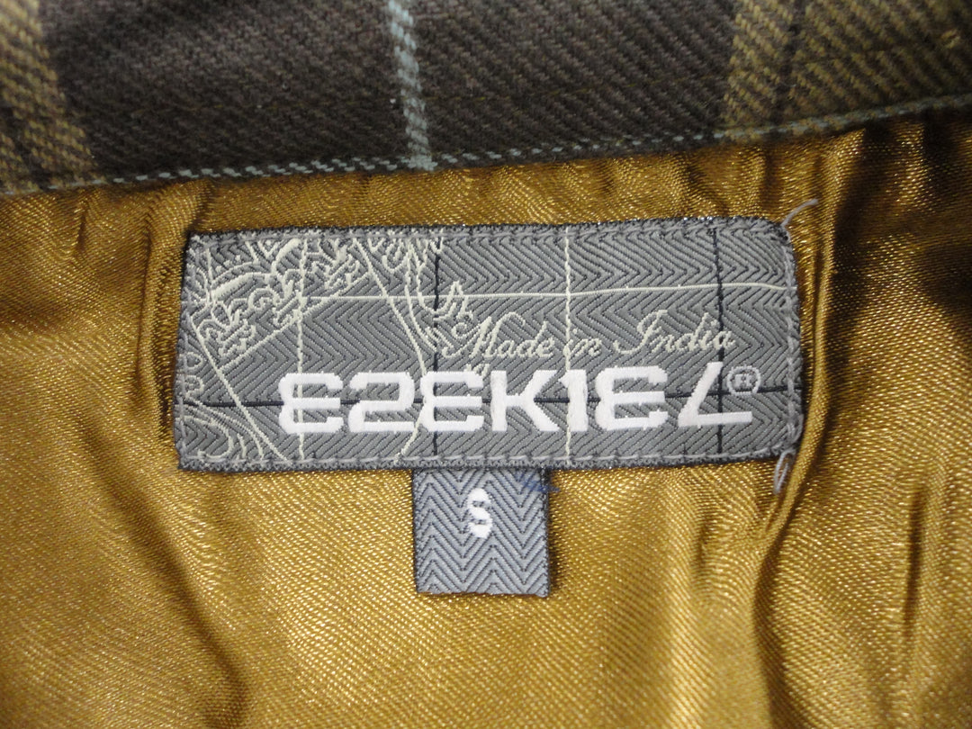 【激安古着】 EZEKIEL　長袖シャツ　トップス