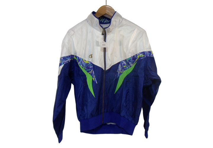 【激安古着】 Champion チャンピオン　ナイロンジャケット　アウター