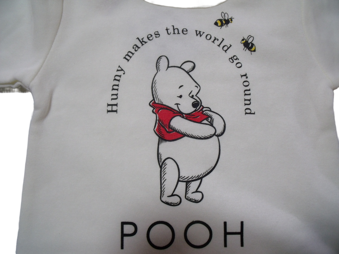 【激安古着】 DiSNEY Winnie the Pooh　スウェットorトレーナー　トップス