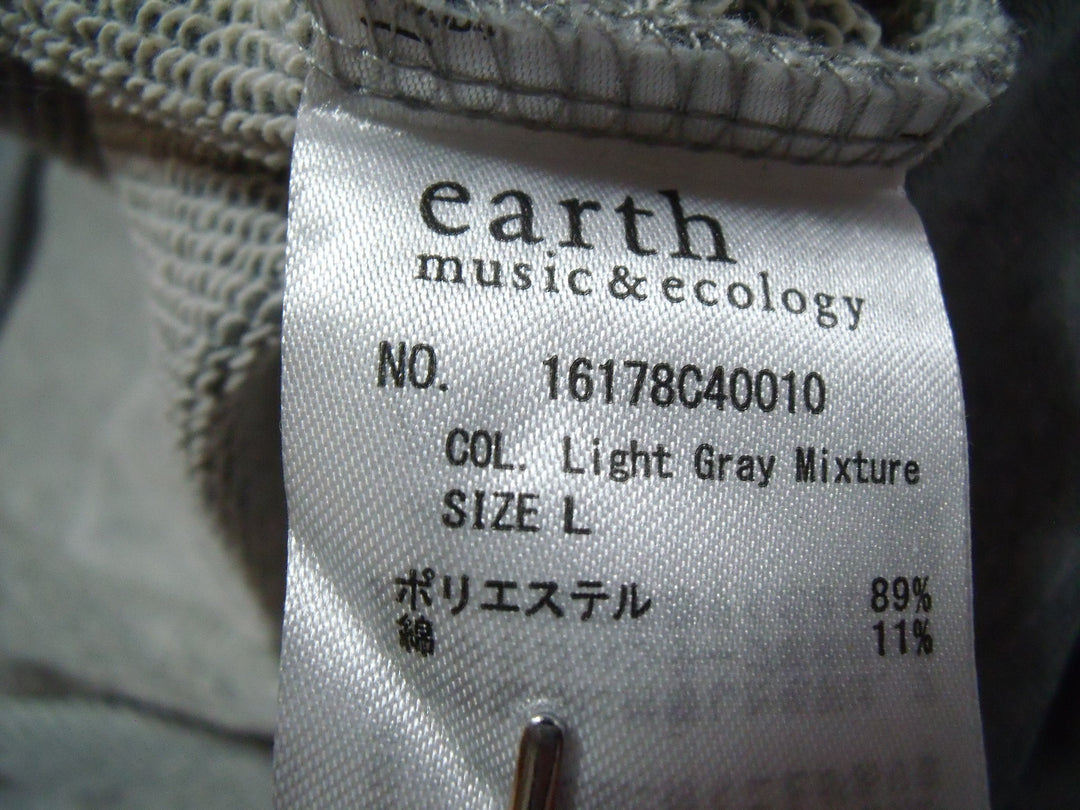 【激安古着】 earth music & ecology　パーカー　トップス