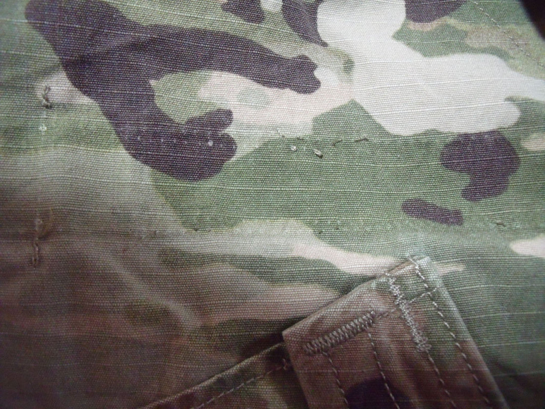【激安古着】　アメリカ陸軍服　長袖シャツ　トップス