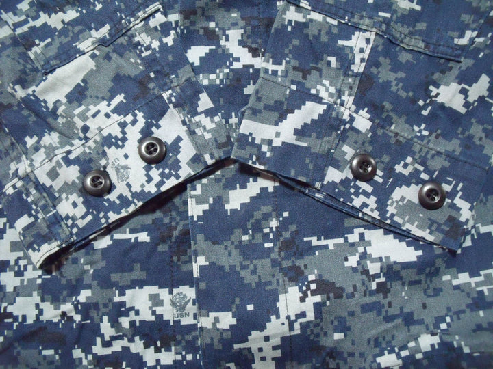 【激安古着】　U.S NAVY　長袖シャツ　トップス
