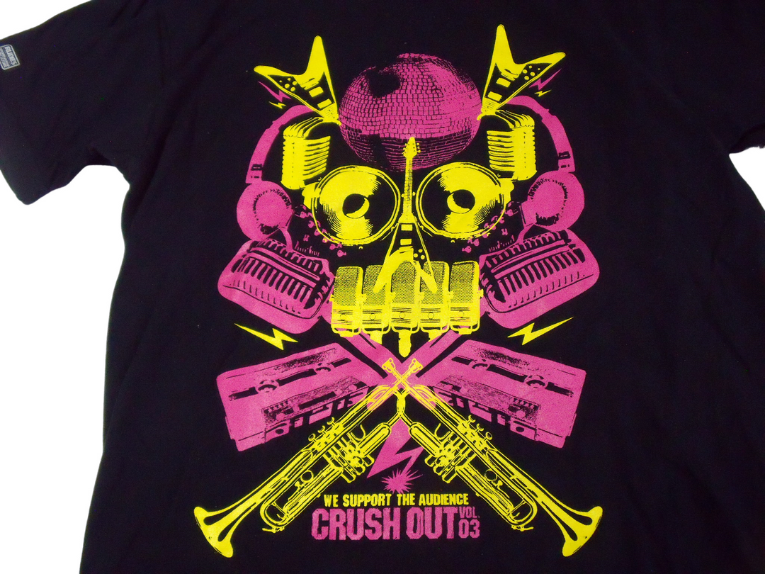 【激安古着】　CRUSH OUT　半袖Tシャツ　トップス