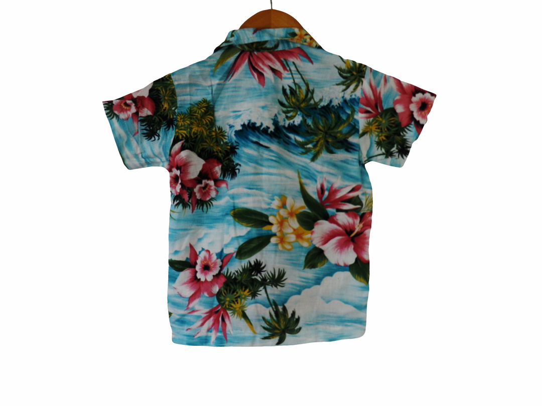 【激安古着】 Nui Nalu　半袖Tシャツ　トップス