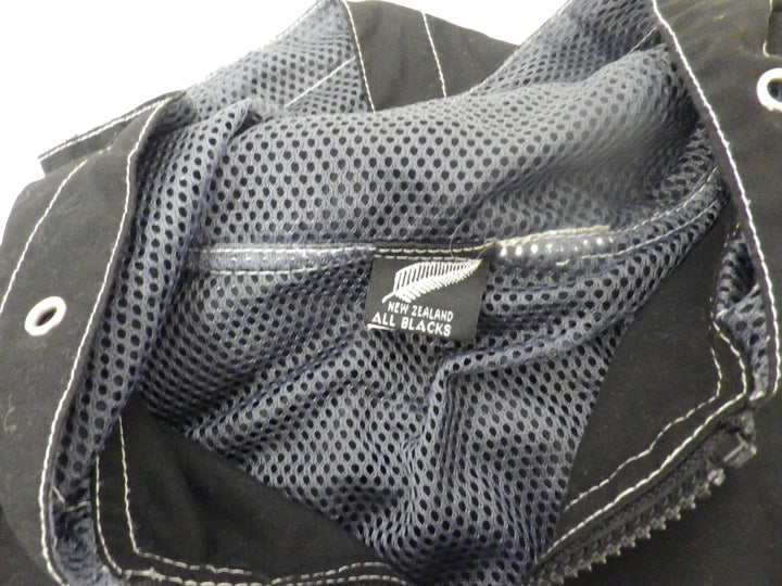 【激安古着】 NEWZEALAND　ALL BLACKS　ジップアップパーカー　アウター
