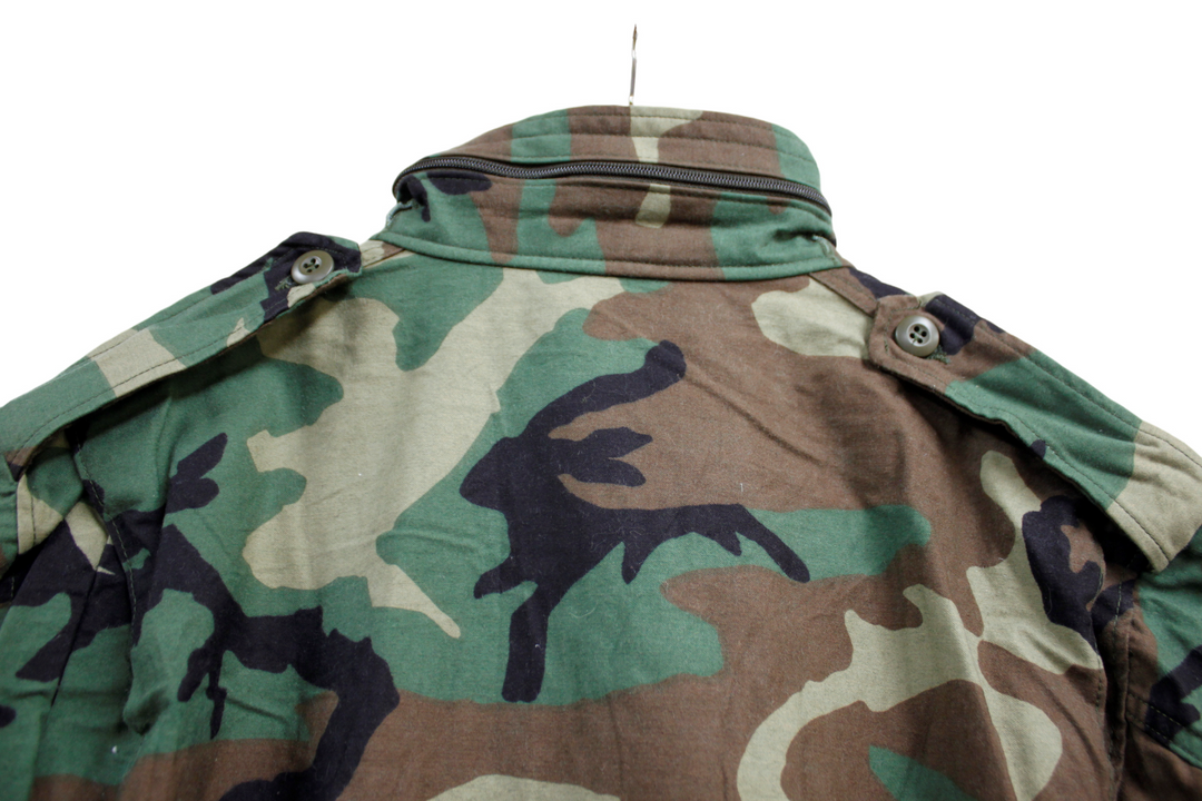 【激安古着】 アメリカ軍　M-65フィールドジャケット　ミリタリージャケット　アウター