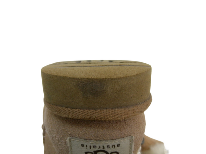 UGG　ブーツ ショート/ミディアム　シューズ