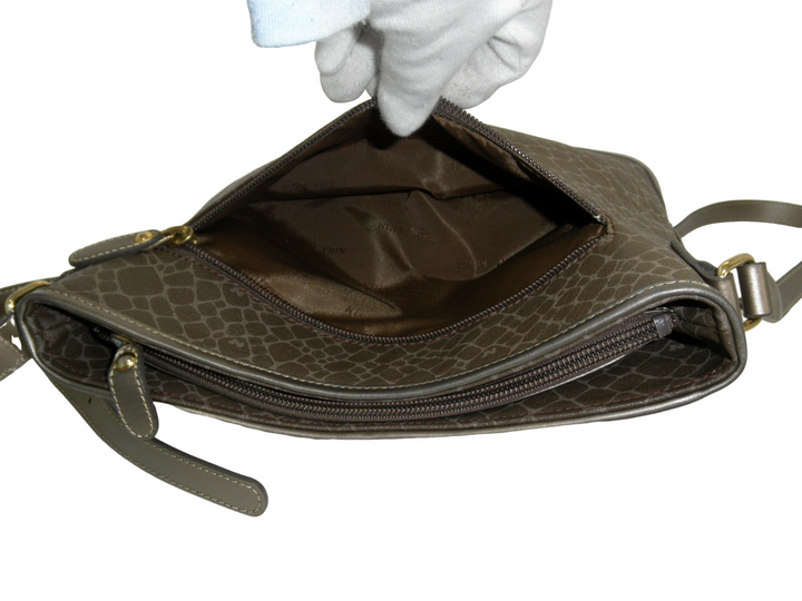 NINA RICCI　ショルダーバッグ　バッグ