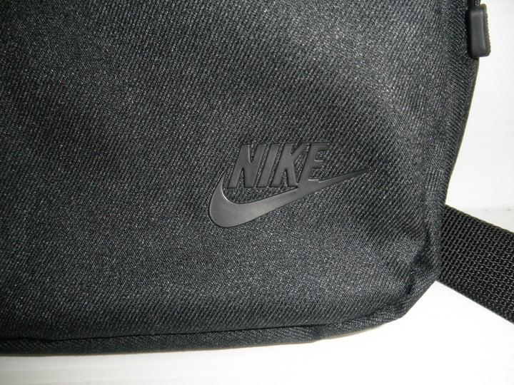 【激安古着】 NIKE ナイキ　ショルダーバッグ　バッグ
