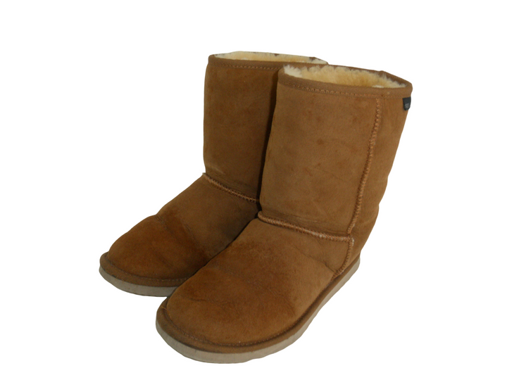 UGG　ブーツ ショート/ミディアム　シューズ