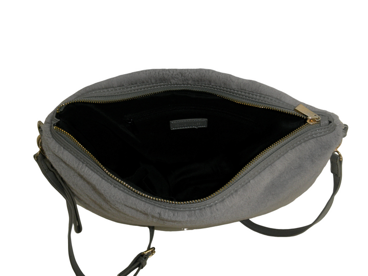 AZUL BY  MOUSSY　ショルダーバッグ　バッグ