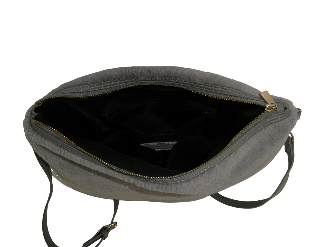 AZUL BY  MOUSSY　ショルダーバッグ　バッグ