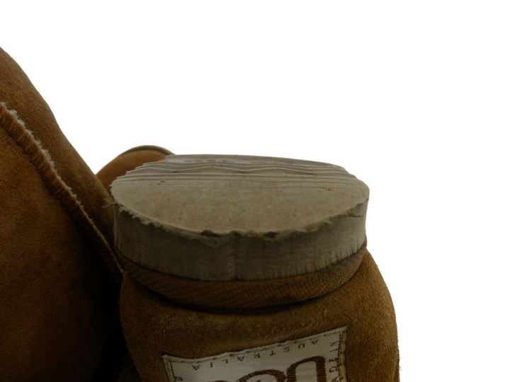 UGG　ブーツ ショート/ミディアム　シューズ