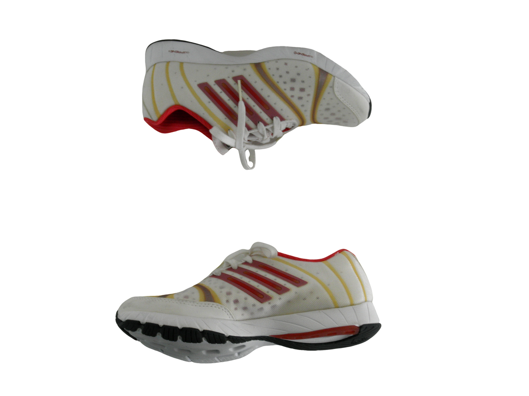 adidas アディダス　スニーカー　シューズ